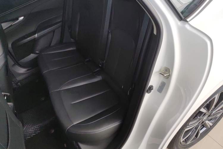 Used CHANGAN Eado 2025 Blue Whale 1.5T 500Bar Prestige Model