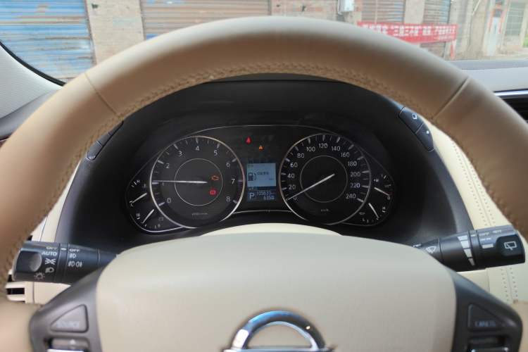 Used Nissan Patrol 2016 5.6L Standard Edition Instrument Cluster