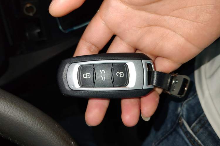 Used Geely Auto Emgrand 2017 Sedan Million Edition 1.5L Manual - Upward Version
