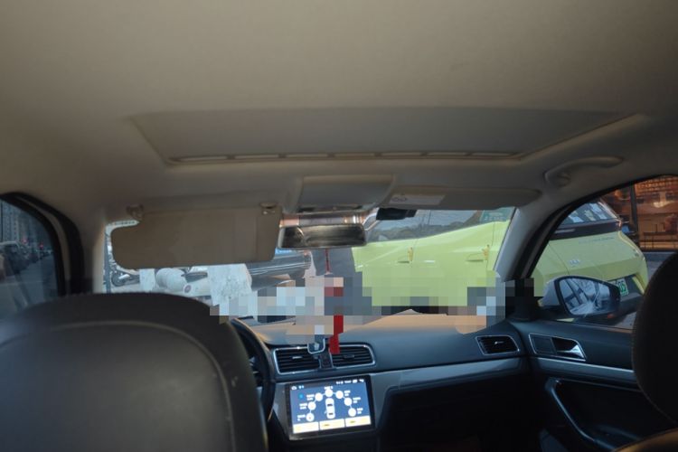 Used Volkswagen Gran Lavida 2015 1.6L Manual Comfort Edition