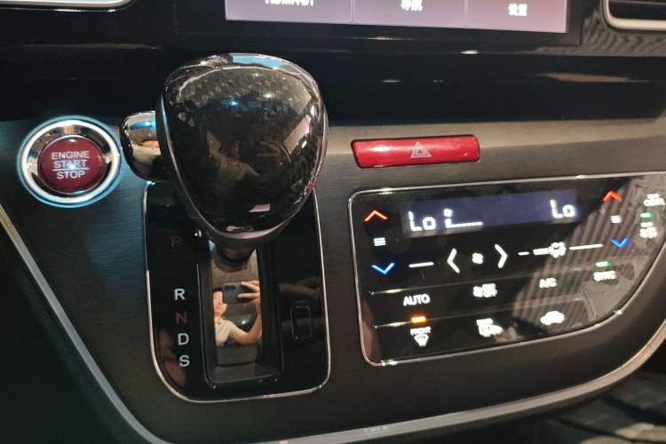 Used Honda Elysion 2016 2.4L Luxury Edition