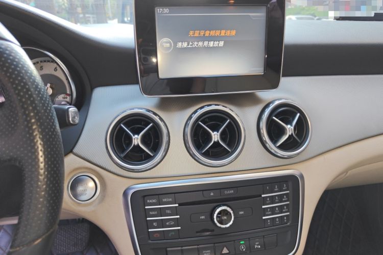 Used Mercedes-Benz GLA 2016 GLA 200 Sport Edition Audio And AC Panel