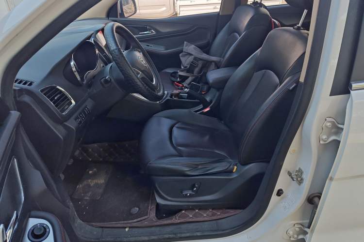 Used Baojun 560 2016 1.8L Manual Luxury Edition Left Front Seat