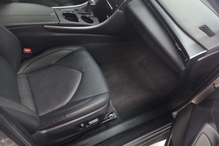 Used Toyota Avalon 2022 Dual-Engine 2.5L Luxury Edition