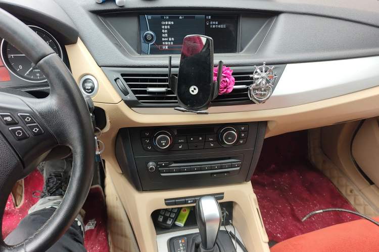 Used BMW X1 2012 sDrive18i Luxury Model Audio And AC Panel