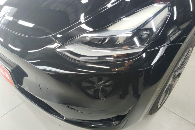 Used Tesla Model Y 2023 Rear-Wheel-Drive Version
