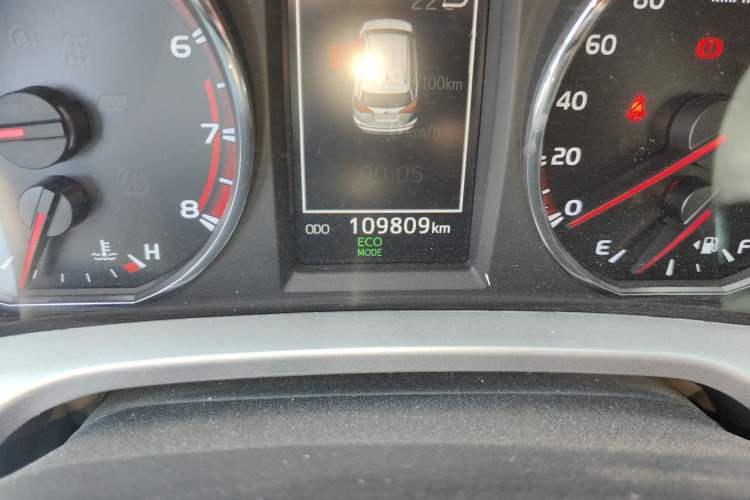 Used Toyota RAV4 2019 2.0L CVT Two-Wheel Drive Fashion X Limited Edition China VI Standard