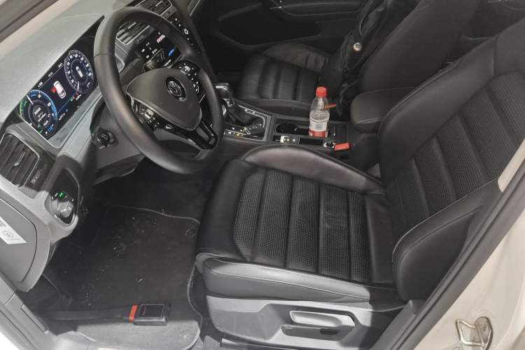 Used Volkswagen Golf New Energy 2018 e-Golf Left Front Seat