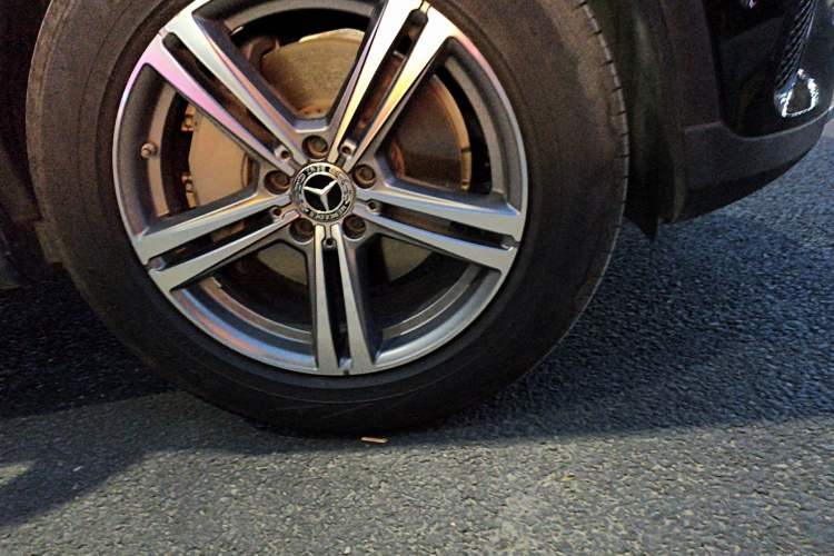 Used Mercedes-Benz GLC 2021 GLC 260 L 4MATIC Dynamic Edition Right Front Wheel Hub