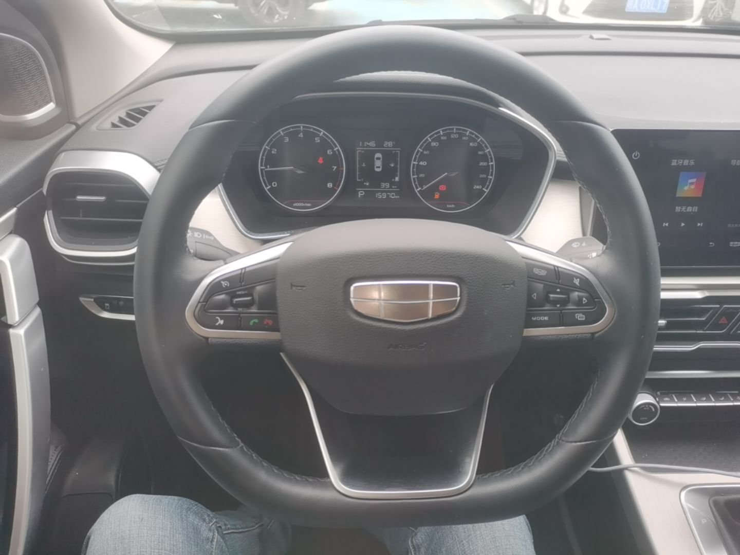 Geely Auto Coolray 2025 1.5L CVT Super Edition — снимка 15