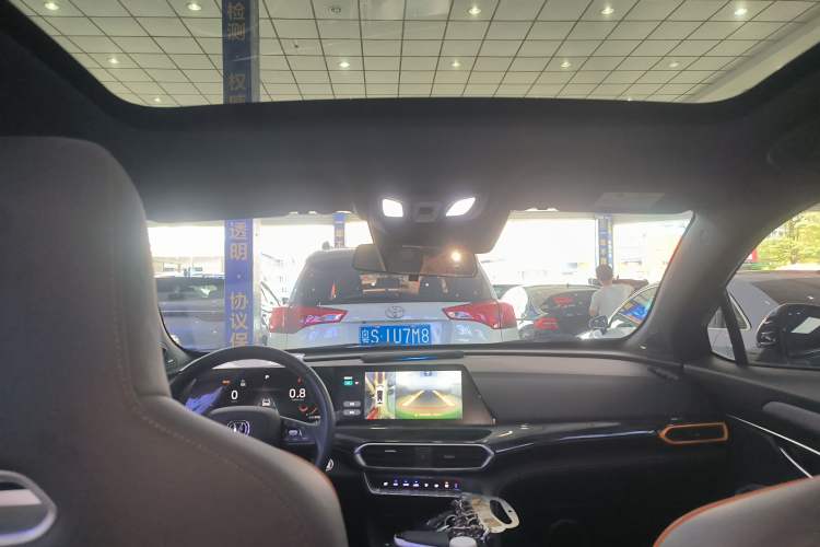 Used CHANGAN UNI-T 2022 1.5T Flagship Edition Headliner