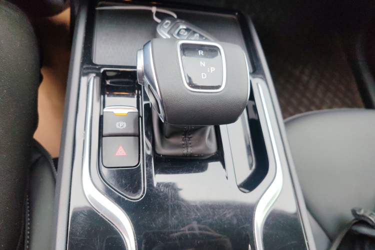 Used Hongqi E-QM5 2021 Charging Version Flagship Edition Gear Lever
