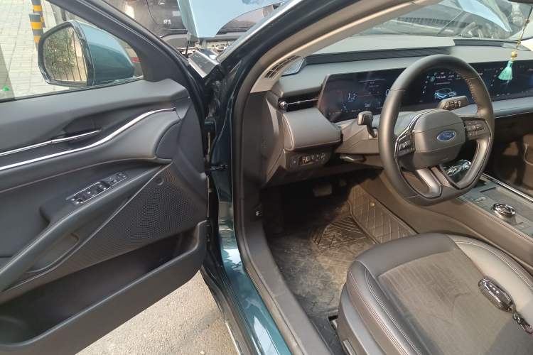 Used Ford Mondeo 2023 EcoBoost 180 Luxury Model
