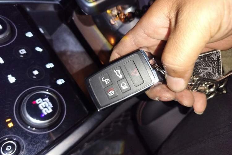 Used Land Rover Discovery Sport 2022 249 PS R-Dynamic S Performance Edition 5 Seats