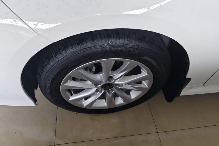 Used Toyota Corolla 2024 1.8L Smart Electric Hybrid Dual-Engine Elite Edition