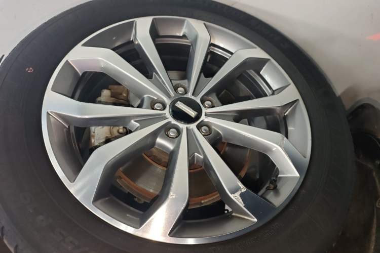 Used Wey VV6 2018 2.0T Two-Wheel Drive Flagship Version China V Standard
