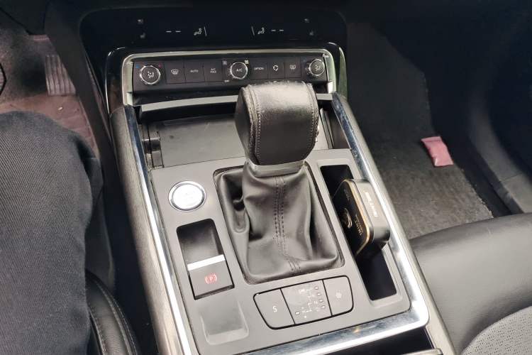 Used Citroen C6 2017 380THP Prestige Model Gear Lever