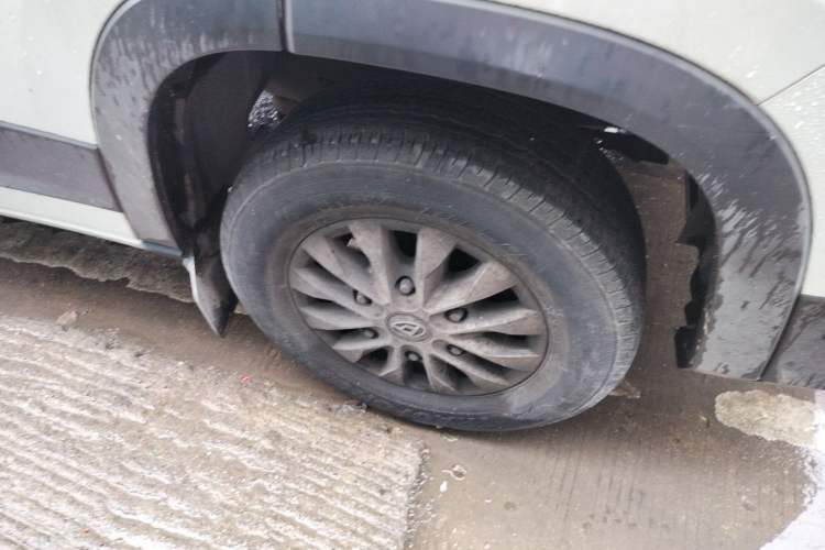 Used SAIC MAXUS Xintu V90 2021 2.0T Manual Zhiyun King Rear-Drive Single-Tire Long Wheelbase High-Roof 7-Seater