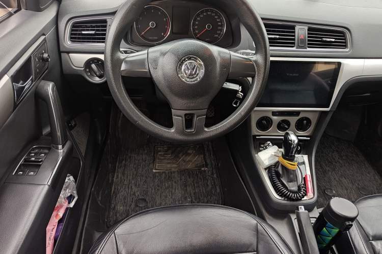 Used Volkswagen Lavida 2013 1.4TSI DSG Comfort Edition
