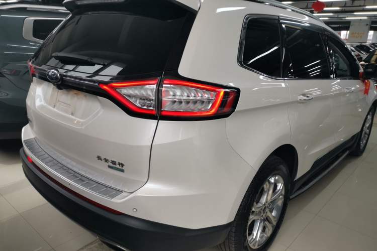 Used Ford Edge 2018 EcoBoost 245 Two-Wheel-Drive Titanium 7-Seater China V Standard Rear Right 45 Deg