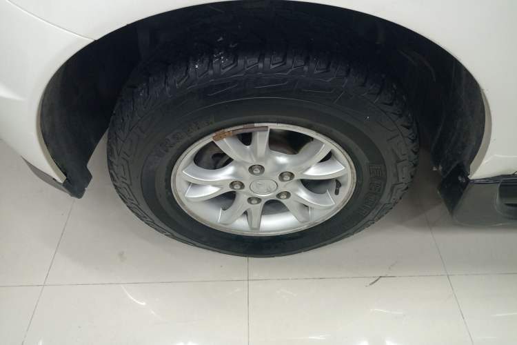 Used SsangYong Actyon 2014 2.3L Two-Wheel Drive Automatic Elite Gasoline Version
