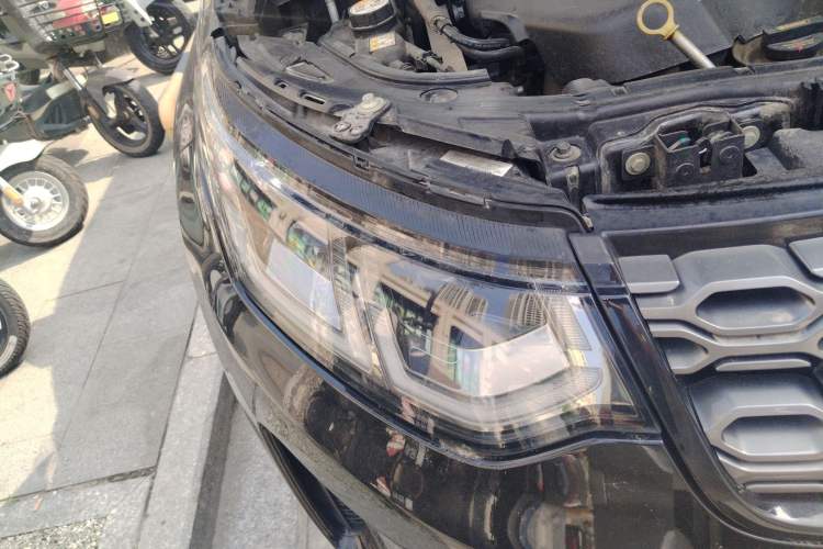 Used Land Rover Discovery Sport 2020 249 PS R-Dynamic Performance Edition
