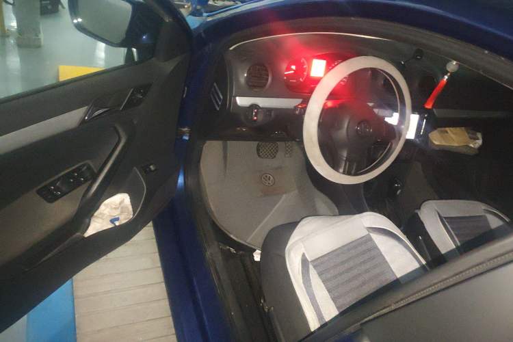 Used Volkswagen Jetta 2013 1.6L Automatic Fashion Model
