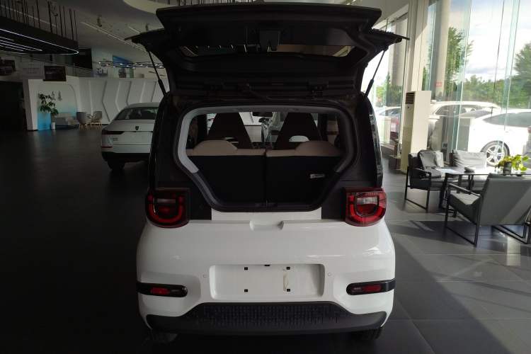 Used Chery QQ Ice Cream 2024 Edition Youth Version 205km Sundae