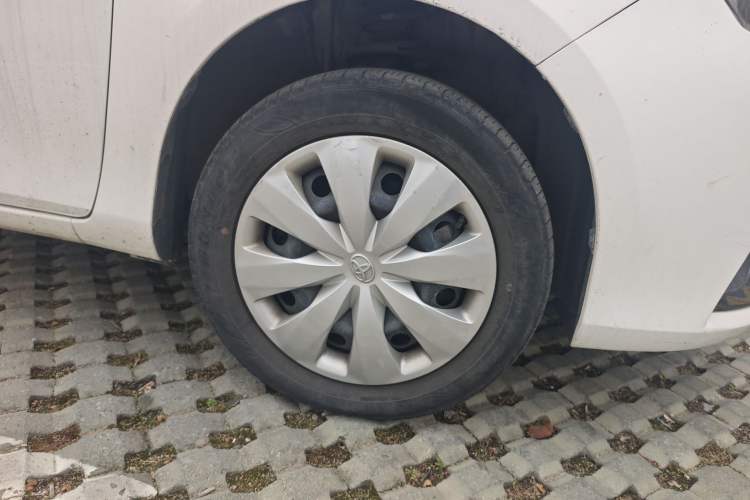 Used Toyota YARiS L Zhi Xuan 2020 1.5L CVT Leading Edition Right Front Wheel Hub