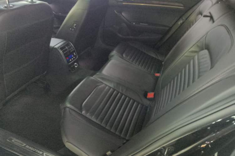 Used Volkswagen Magotan 2018 Facelift 330TSI DSG Luxury Model