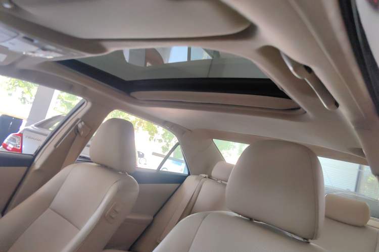 Used Toyota Camry 2015 2.0G Premier Edition