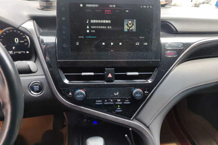 Used Toyota Camry 2023 2.5G Luxury Edition Audio And AC Panel