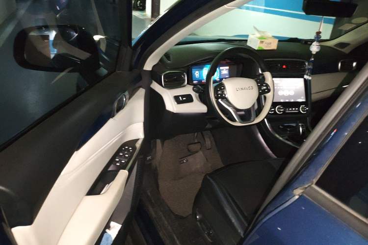 Used Lynk & Co 01 2017 2.0T Two-Wheel Drive Zhaopu Version Driver Seat