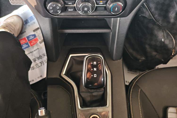 Used JMC Yuhu EV 2022 4x2 LX JX1032PSEF5BEV Gear Lever