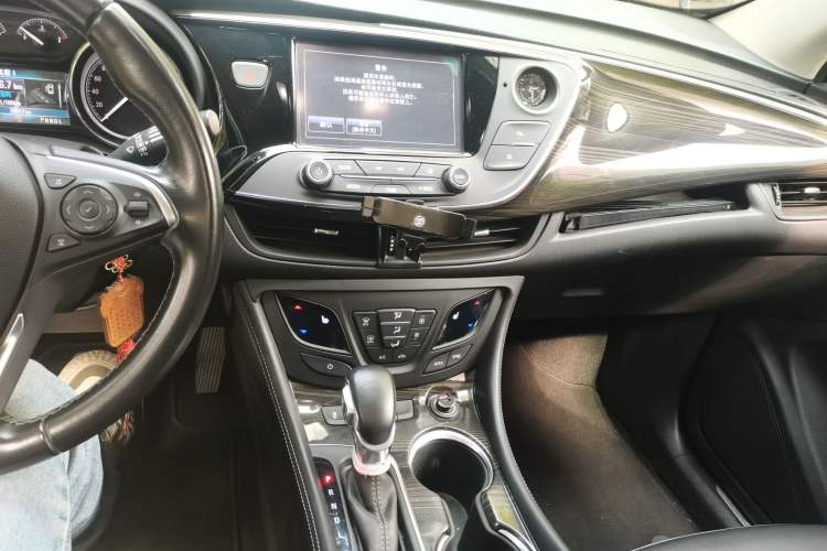 Used Buick Envision 2018 20T Two-Wheel-Drive Elite Model