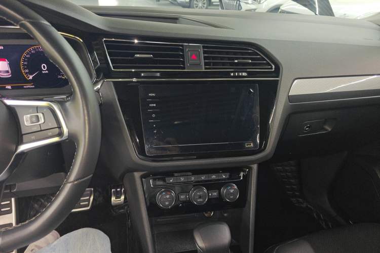 Used Volkswagen Tiguan L 2021 330TSI Automatic Two-Wheel Drive R-Line Flagship Edition