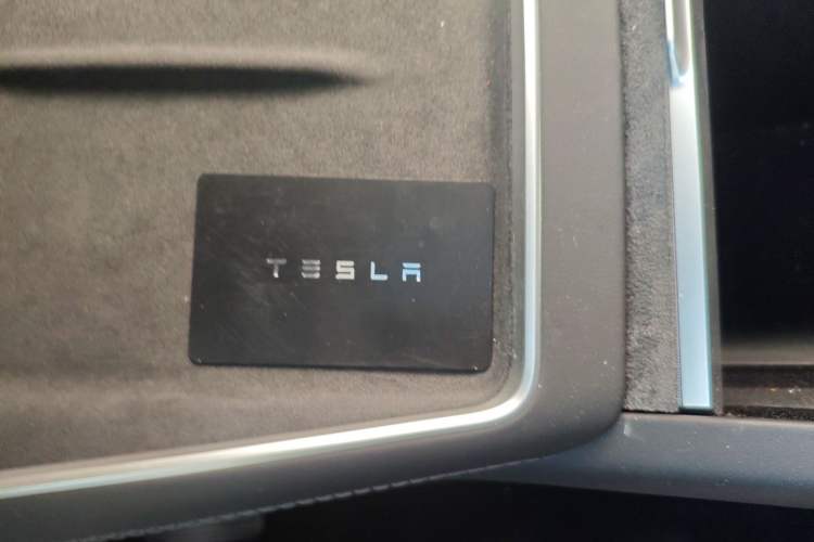 Used Tesla Model Y 2025 Rear-Wheel-Drive Version