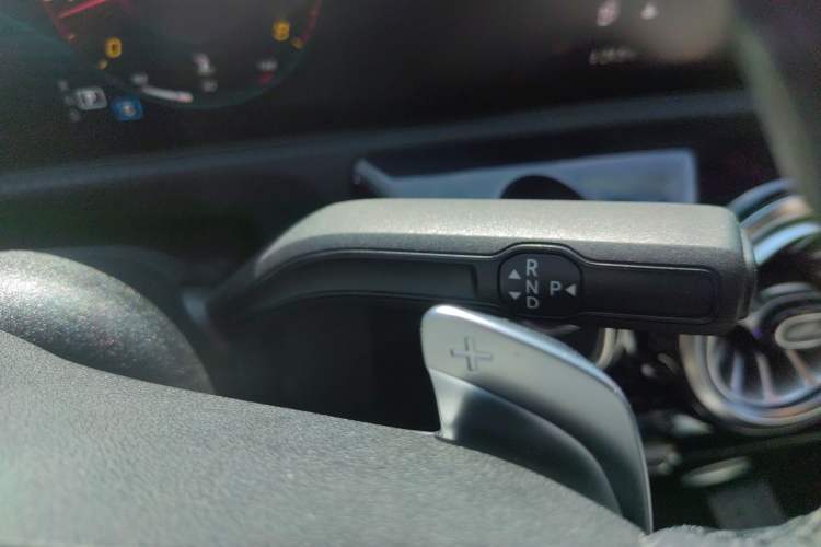 Used Mercedes-Benz A-Class 2022 Revised Version A 200 L Sport Sedan Fashionable Style