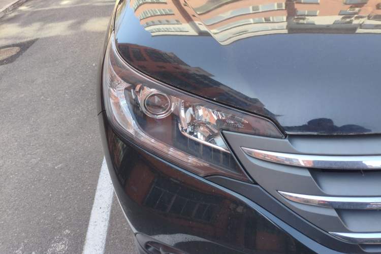 Used Honda CR-V 2012 2.4L four-wheel drive luxury version Right Front Headlight