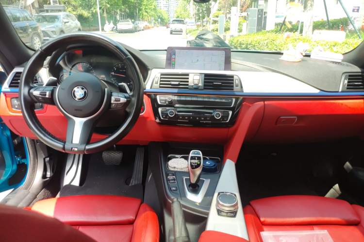 Used BMW 4 Series 2017 425i M Sport Package Center Console