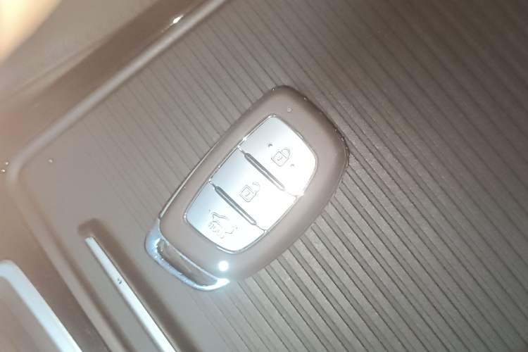 Used Hyundai Mistra 2014 1.8L Automatic Deluxe DLX Model
