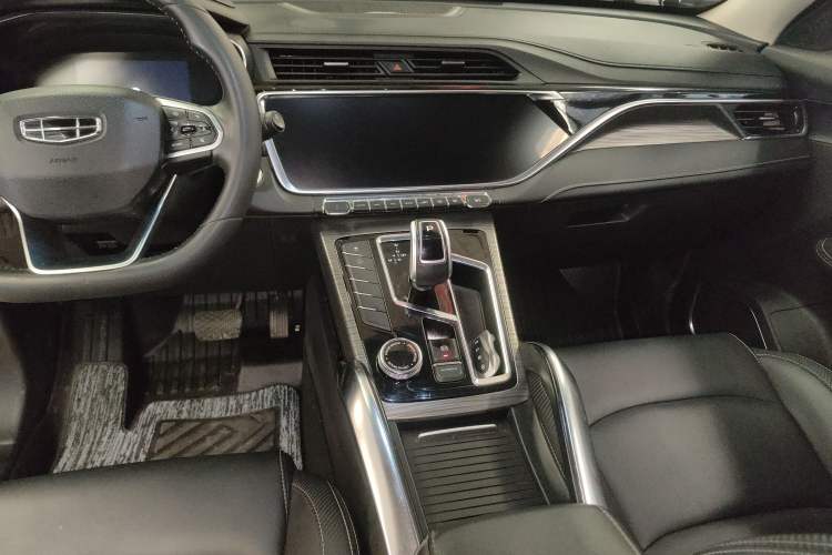 Used Geely Auto Emgrand X7 Sport 2020 1.8TD DCT Smart Connect PRO Audio And AC Panel