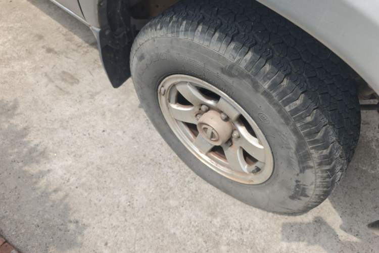 Used Nissan ZN Van 2011 2.4L Two-Wheel-Drive Standard Version 5 Seats ZN6493