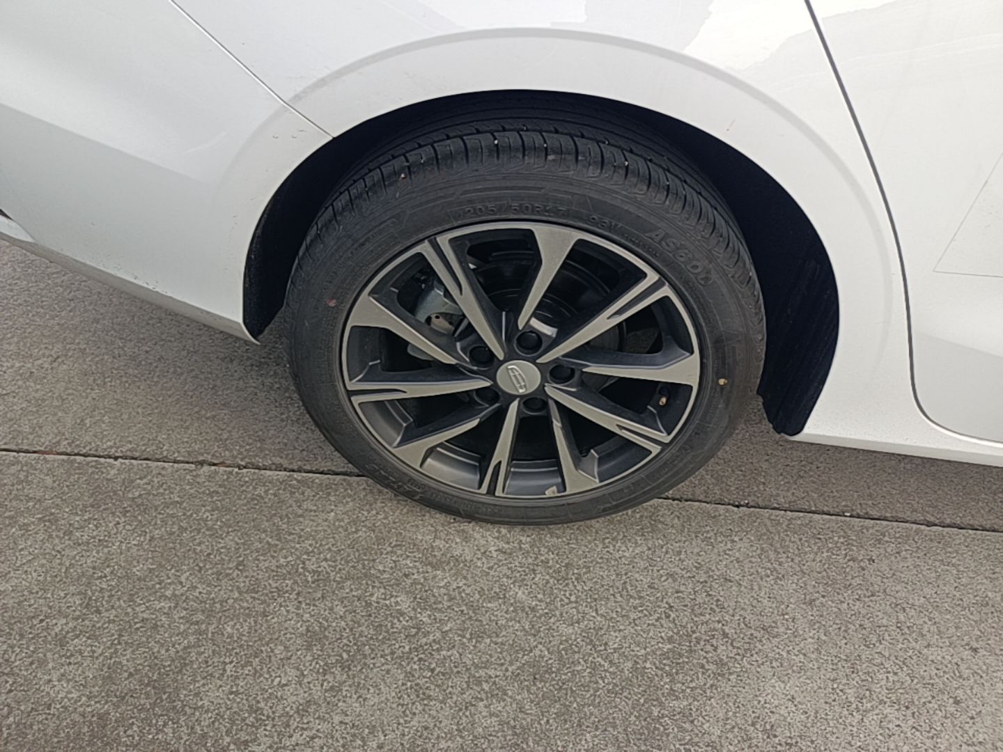 Geely Auto Emgrand 2026 Model 4th Generation 4 Millionth Anniversary Edition 1.5L CVT Feiyue Edition — снимка 11