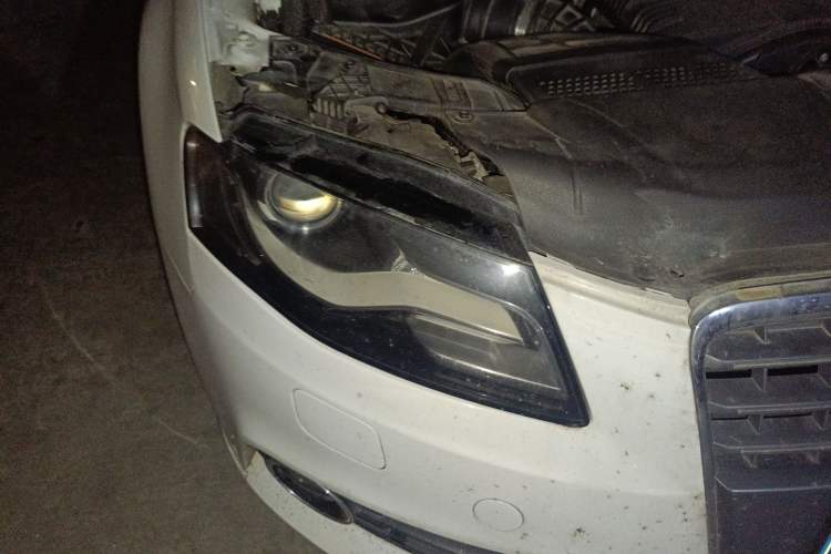 Used Audi A4L 2012 1.8 TFSI Automatic Comfort Model Right Front Headlight