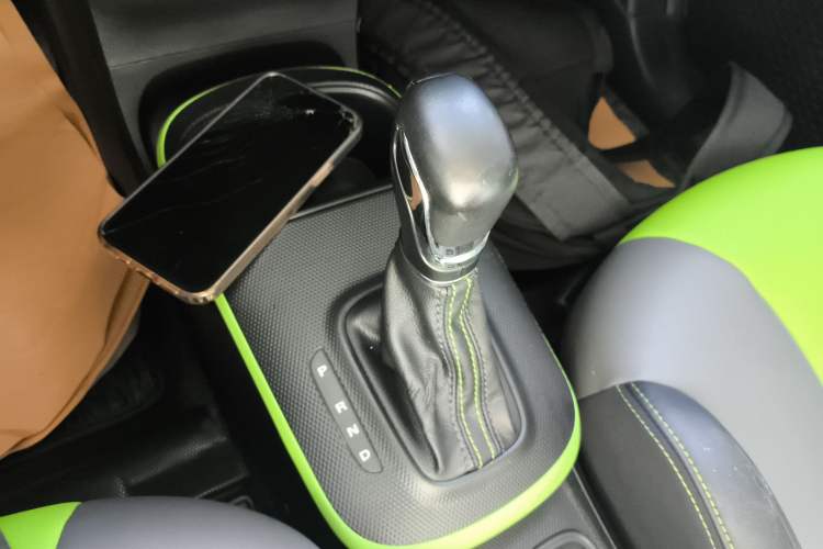 Used Roewe Clever 2020 Urban Style Edition Gear Lever