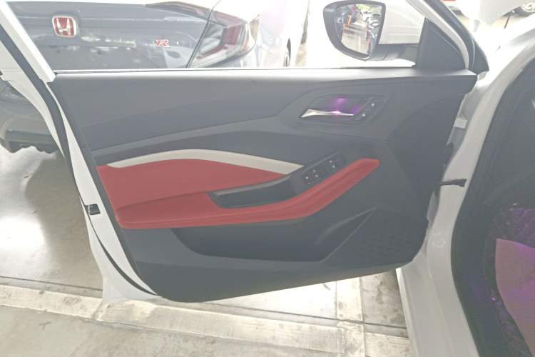 Used MG 5 2022 180 DVVT CVT Youth Luxury Edition
