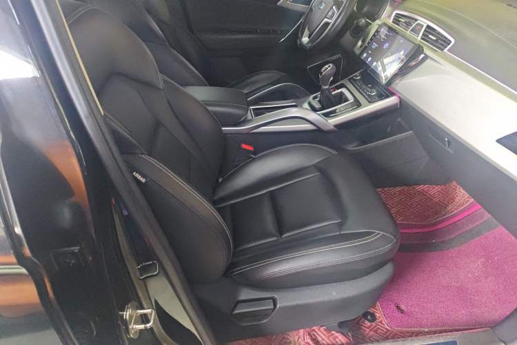 Used Geely Auto Emgrand X7 Sport 2016 2.0L Manual Smart Connect Version