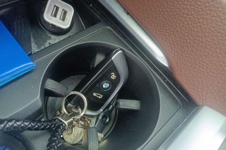 Used BMW X6 2015 xDrive35i Luxury Edition Vehicle Key