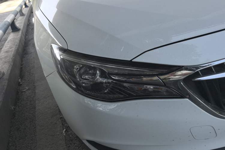 Used Buick GT 2019 15T Dual-Clutch Advanced Version China VI Standard Right Front Headlight